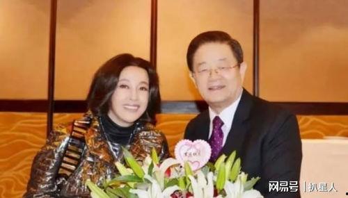 刘晓庆婚姻生活爆料视频,一段传奇背后的情感纠葛 第2张 刘晓庆婚姻生活爆料视频,一段传奇背后的情感纠葛 第2张